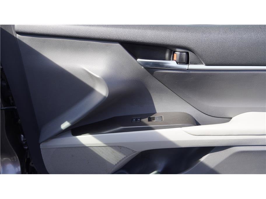 2022 Toyota Camry SE Sedan 4D