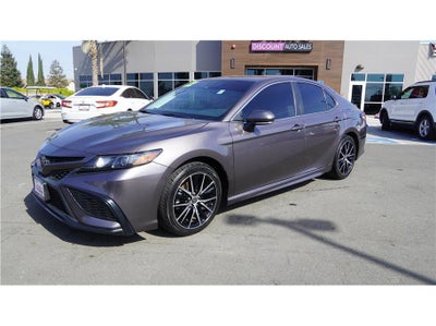2022 Toyota Camry SE Sedan 4D