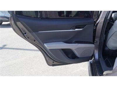 2022 Toyota Camry SE Sedan 4D