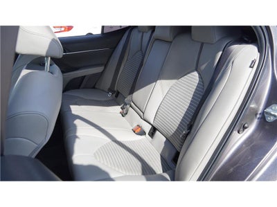 2022 Toyota Camry SE Sedan 4D