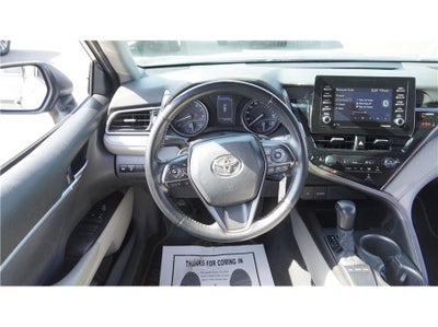 2022 Toyota Camry SE Sedan 4D