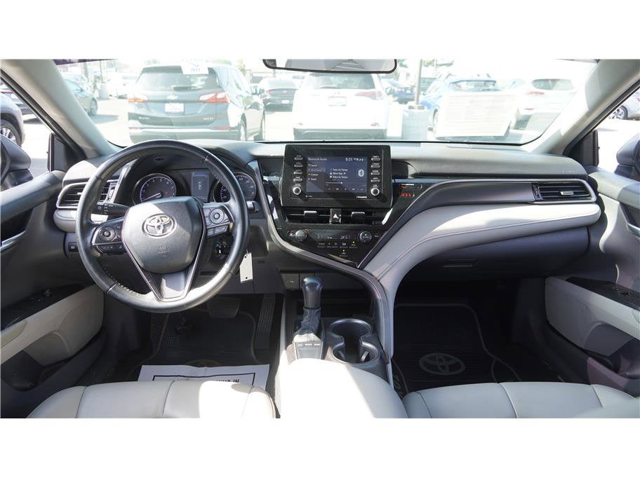 2022 Toyota Camry SE Sedan 4D
