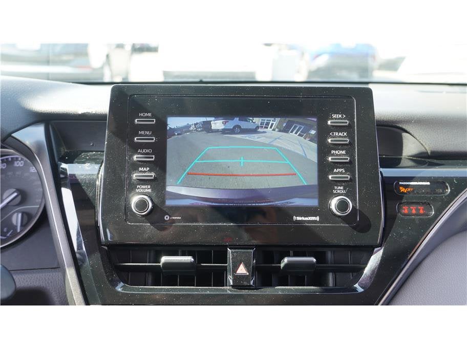 2022 Toyota Camry SE Sedan 4D