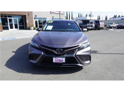 2022 Toyota Camry SE Sedan 4D