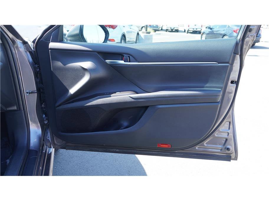 2024 Toyota Camry SE Sedan 4D