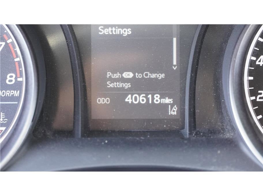 2024 Toyota Camry SE Sedan 4D