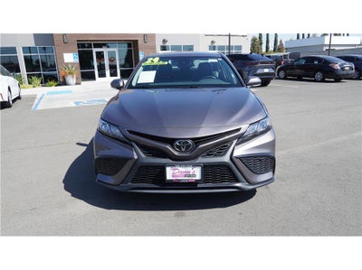 2024 Toyota Camry SE Sedan 4D