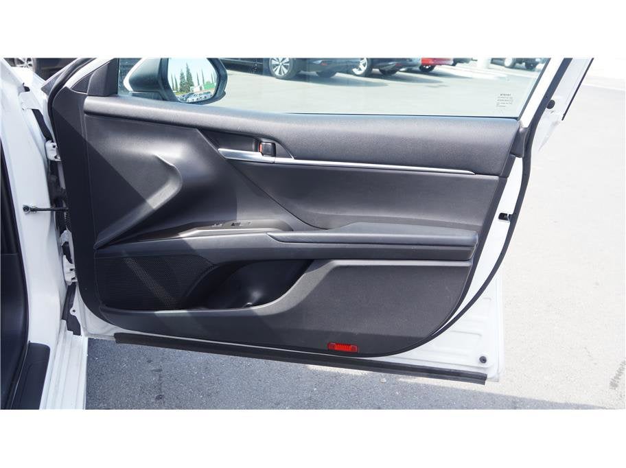 2021 Toyota Camry SE Sedan 4D