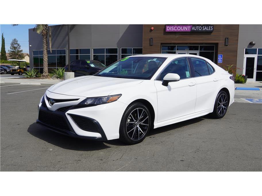 2021 Toyota Camry SE Sedan 4D