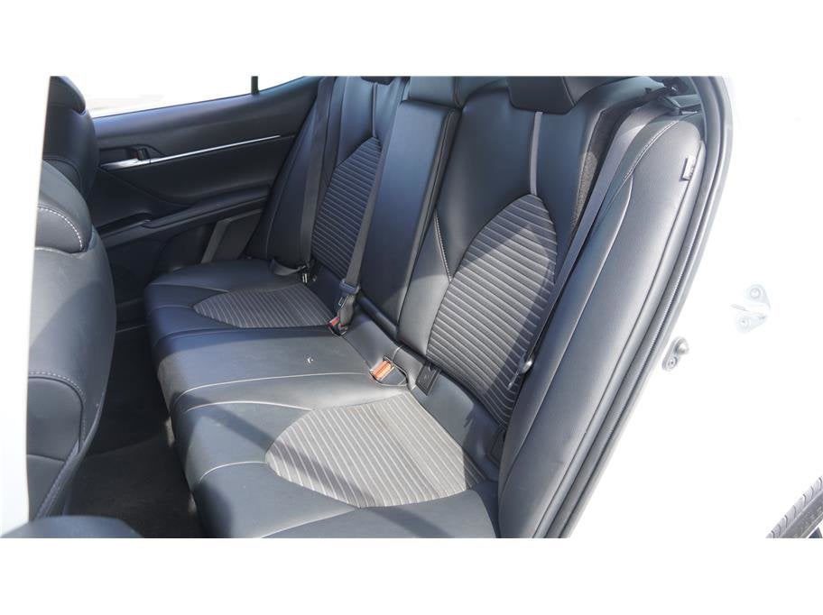 2021 Toyota Camry SE Sedan 4D