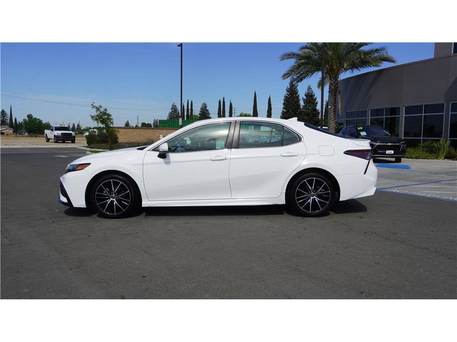 2021 Toyota Camry SE Sedan 4D