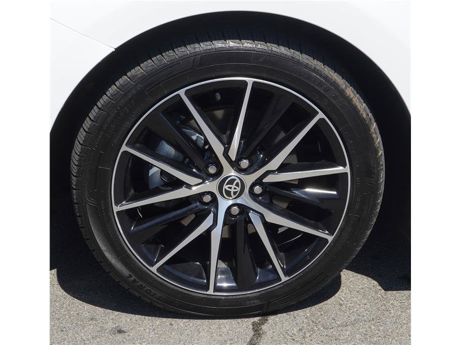 2023 Toyota Camry SE Sedan 4D