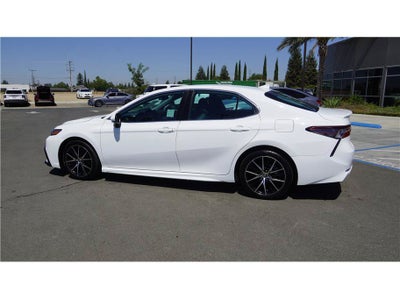 2023 Toyota Camry SE Sedan 4D