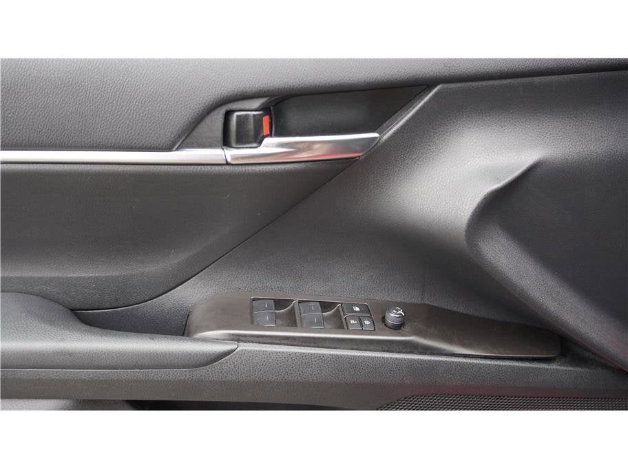 2024 Toyota Camry SE Sedan 4D