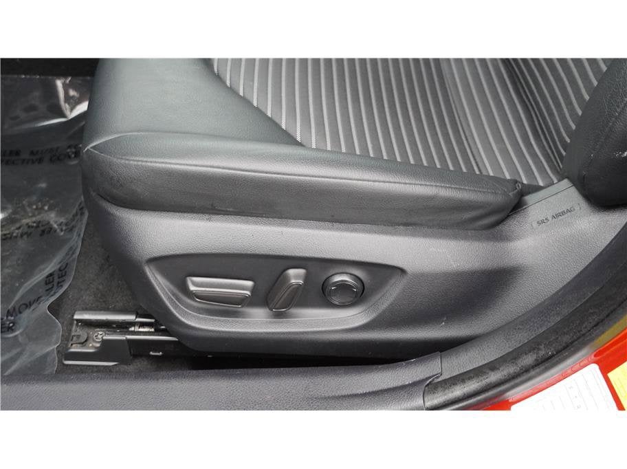 2024 Toyota Camry SE Sedan 4D