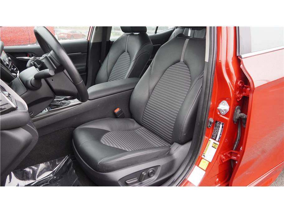 2024 Toyota Camry SE Sedan 4D