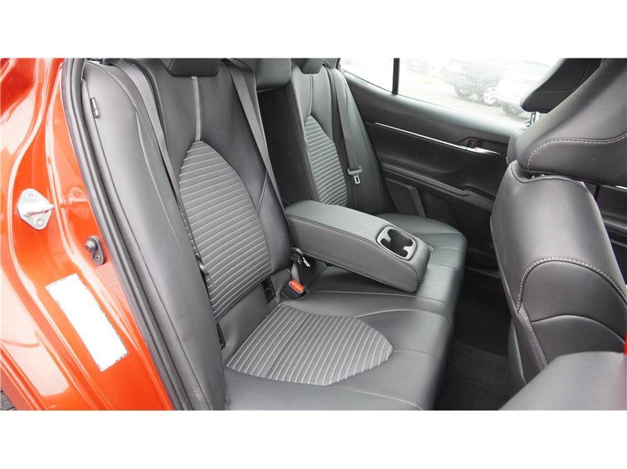 2024 Toyota Camry SE Sedan 4D