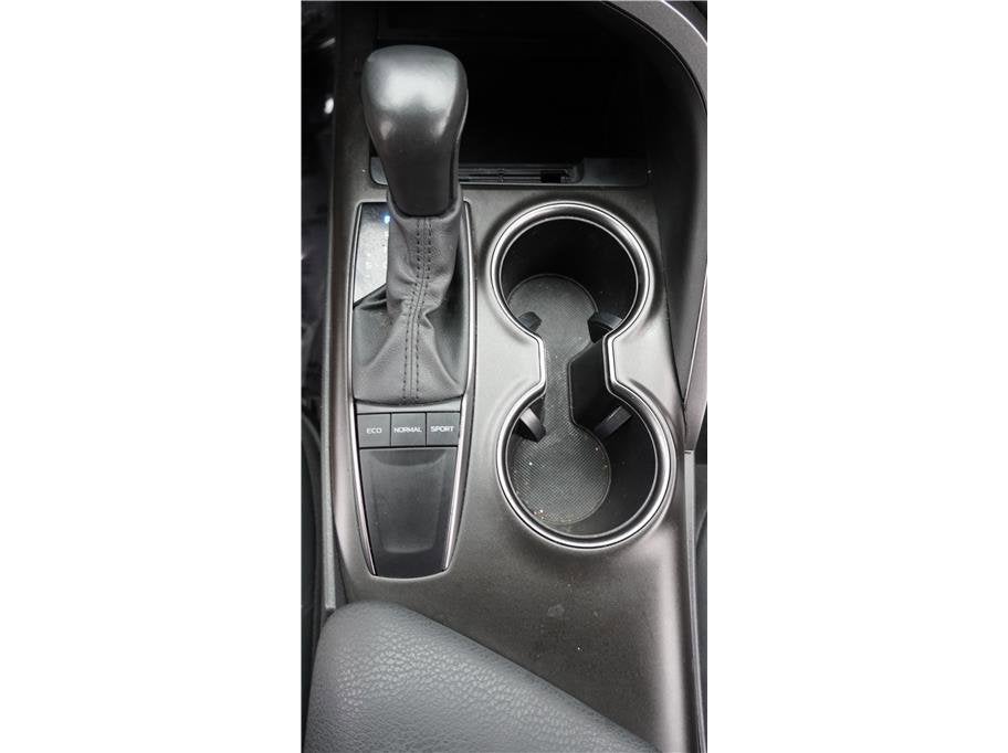 2024 Toyota Camry SE Sedan 4D