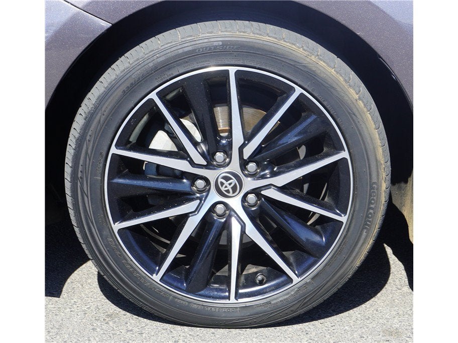 2021 Toyota Camry SE Sedan 4D