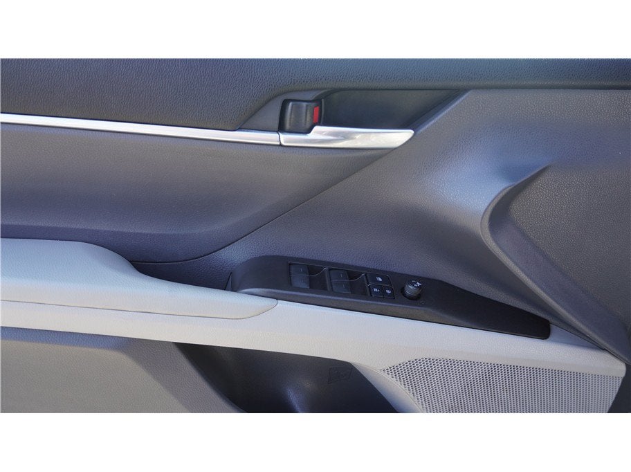2021 Toyota Camry SE Sedan 4D