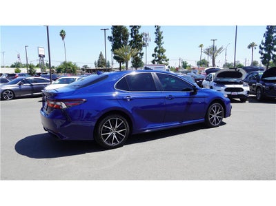 2023 Toyota Camry SE Sedan 4D