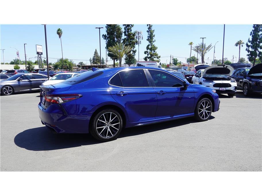 2023 Toyota Camry SE Sedan 4D