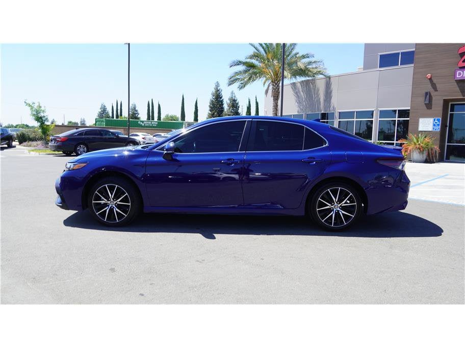 2023 Toyota Camry SE Sedan 4D