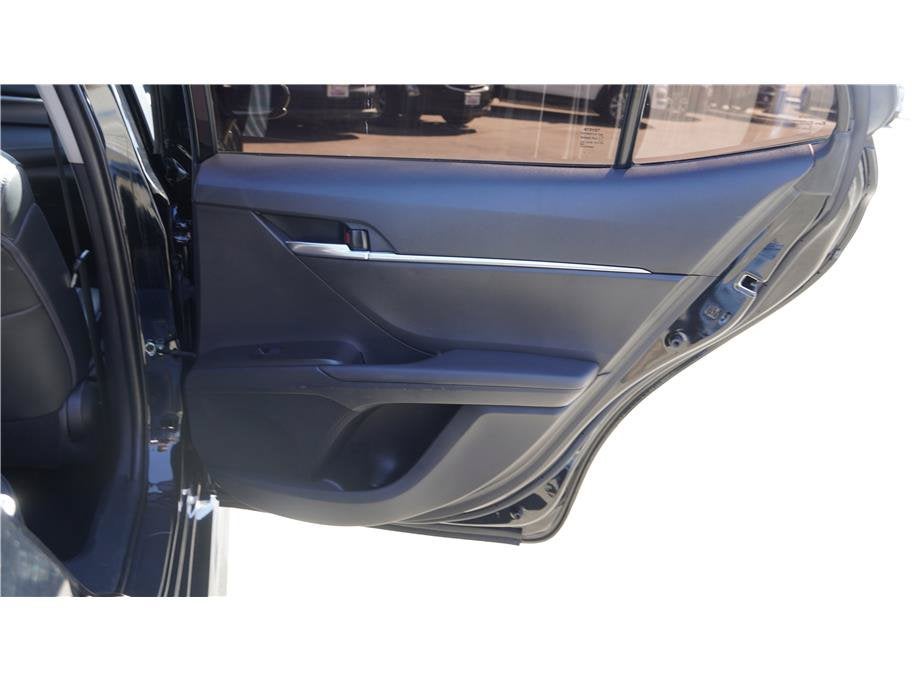 2021 Toyota Camry SE Sedan 4D