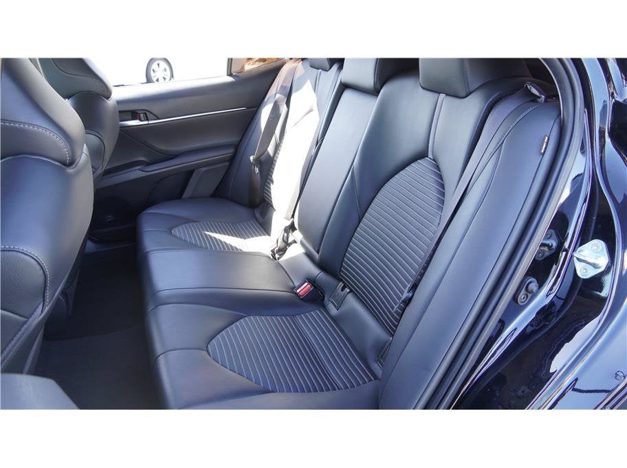 2021 Toyota Camry SE Sedan 4D