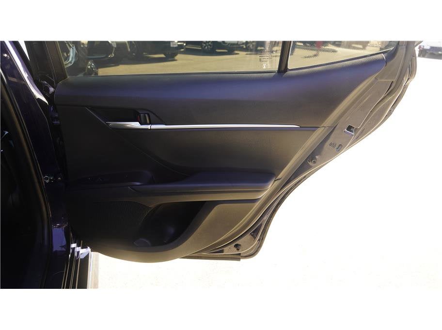 2022 Toyota Camry SE Sedan 4D