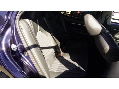 2022 Toyota Camry SE Sedan 4D