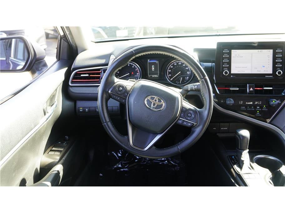 2022 Toyota Camry SE Sedan 4D