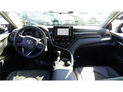 2022 Toyota Camry SE Sedan 4D
