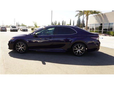 2022 Toyota Camry SE Sedan 4D