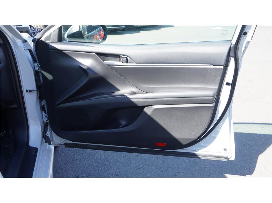 2024 Toyota Camry SE Sedan 4D