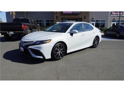 2024 Toyota Camry SE Sedan 4D