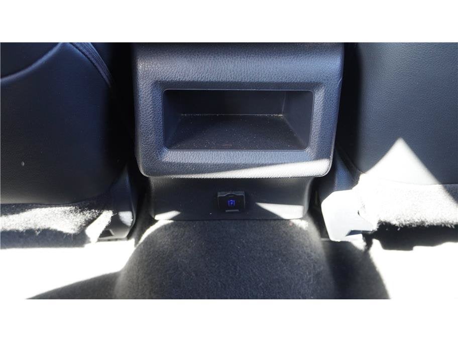 2024 Toyota Camry SE Sedan 4D