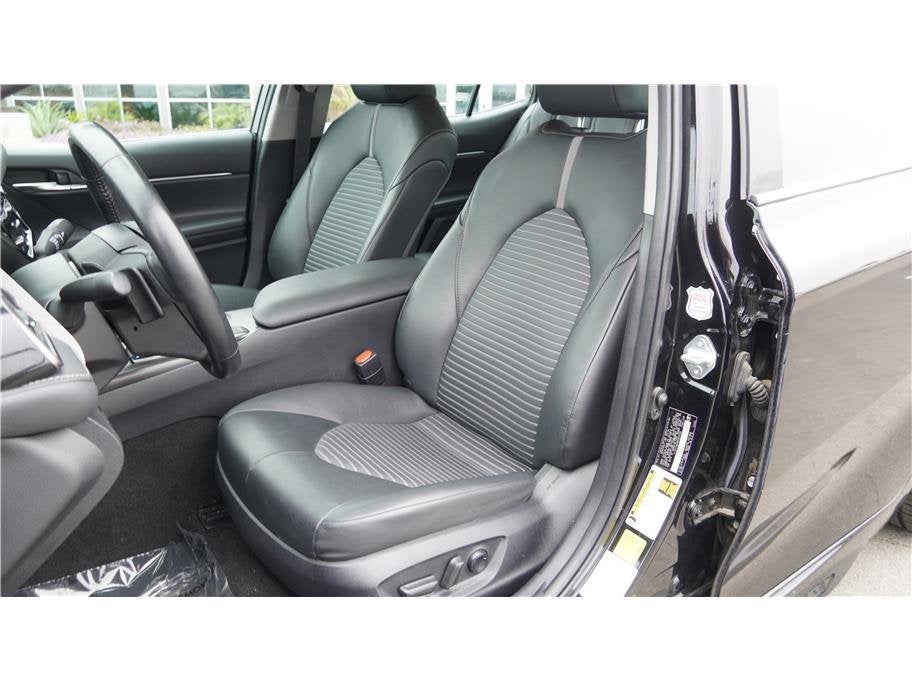 2024 Toyota Camry SE Sedan 4D