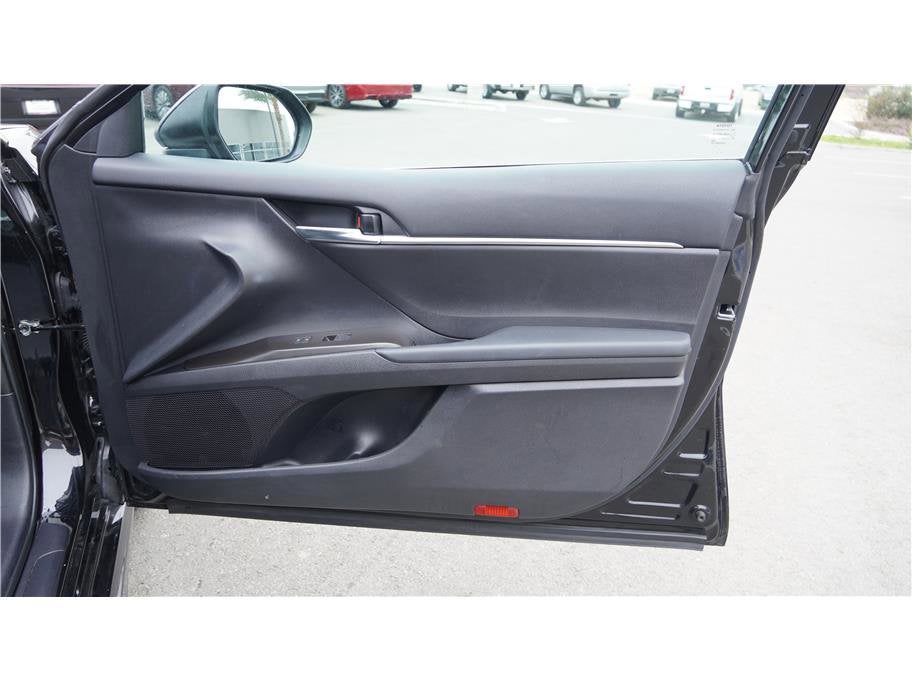 2024 Toyota Camry SE Sedan 4D