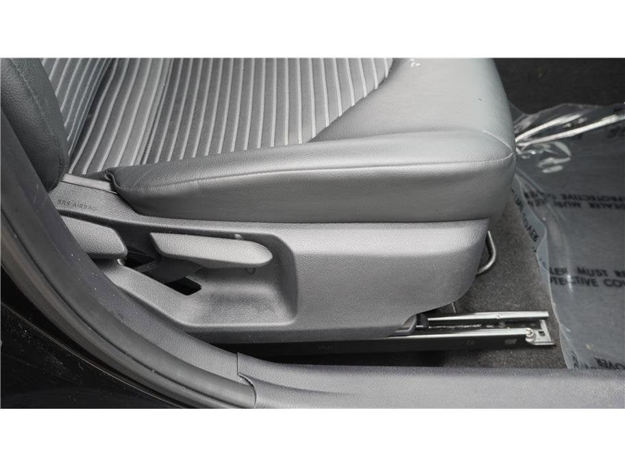 2024 Toyota Camry SE Sedan 4D