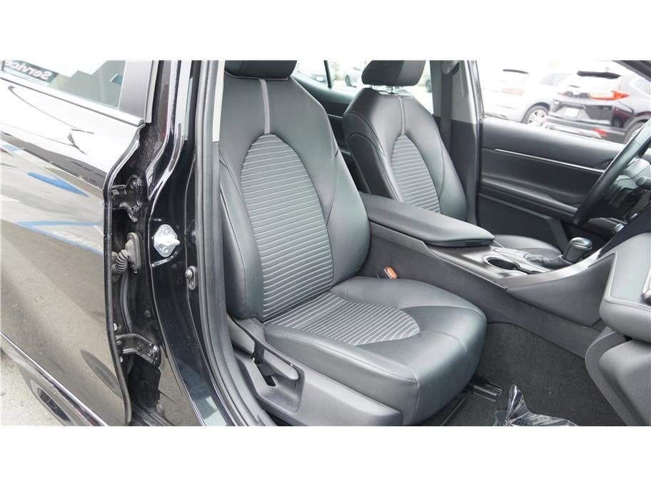 2024 Toyota Camry SE Sedan 4D