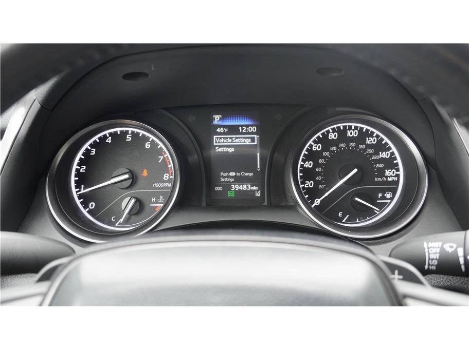 2024 Toyota Camry SE Sedan 4D