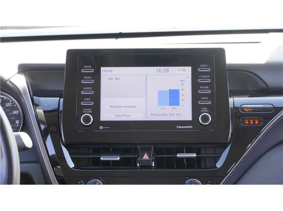 2024 Toyota Camry SE Sedan 4D