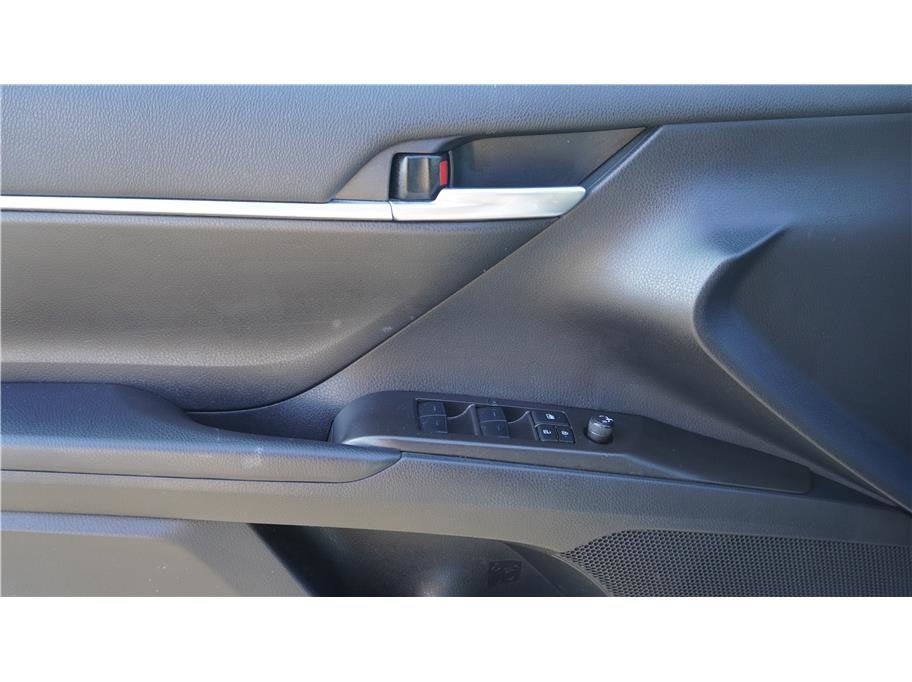 2023 Toyota Camry SE Sedan 4D