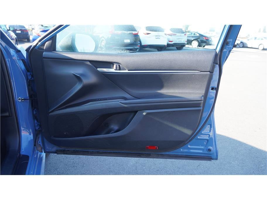 2023 Toyota Camry SE Sedan 4D