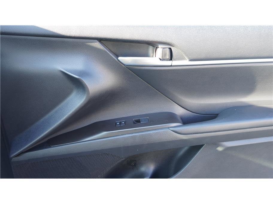 2023 Toyota Camry SE Sedan 4D