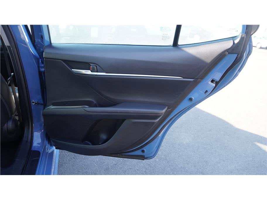 2023 Toyota Camry SE Sedan 4D