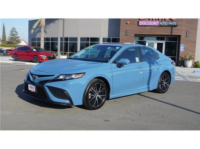 2023 Toyota Camry SE Sedan 4D