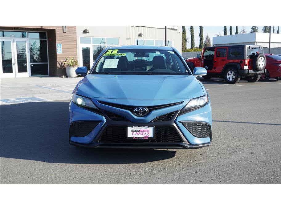 2023 Toyota Camry SE Sedan 4D