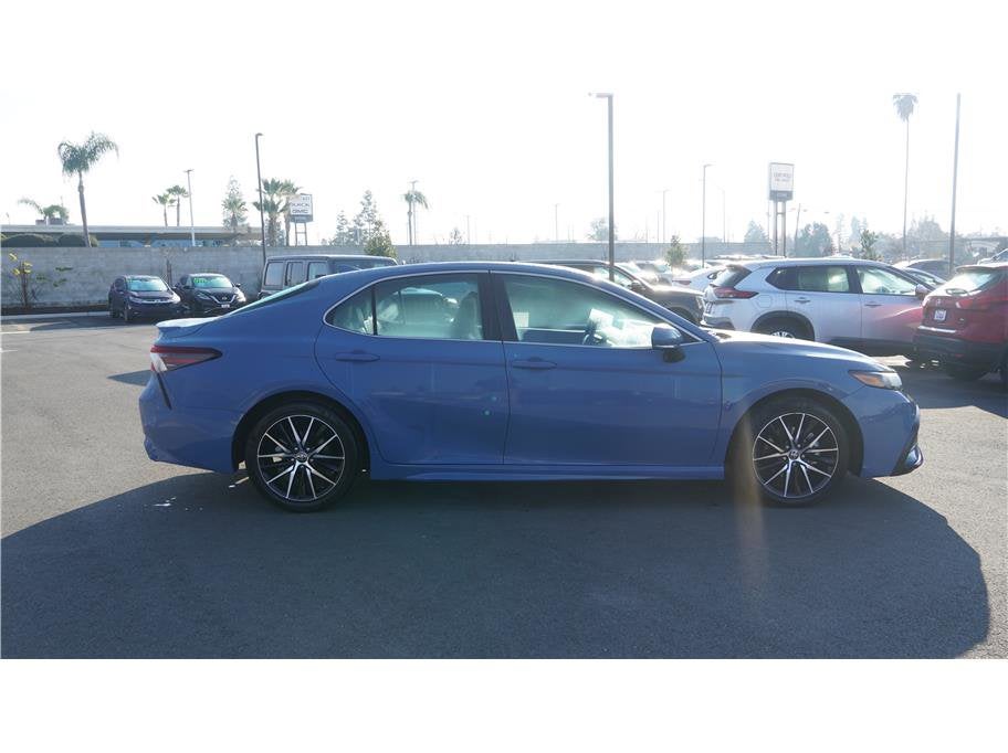 2023 Toyota Camry SE Sedan 4D